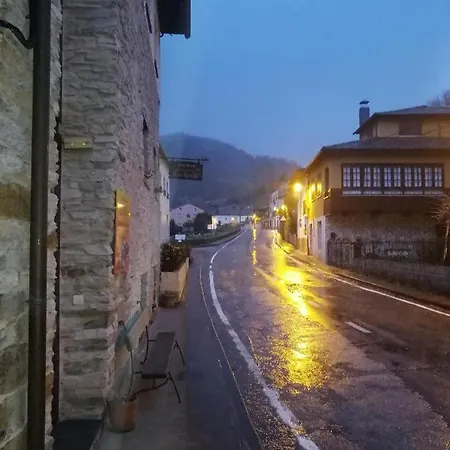 Hotel Rocas Vega de Valcarce